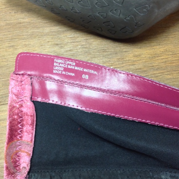 ❌Luichiny Pink Print Velvet Pointed Stiletto Boots - Picture 7 of 8